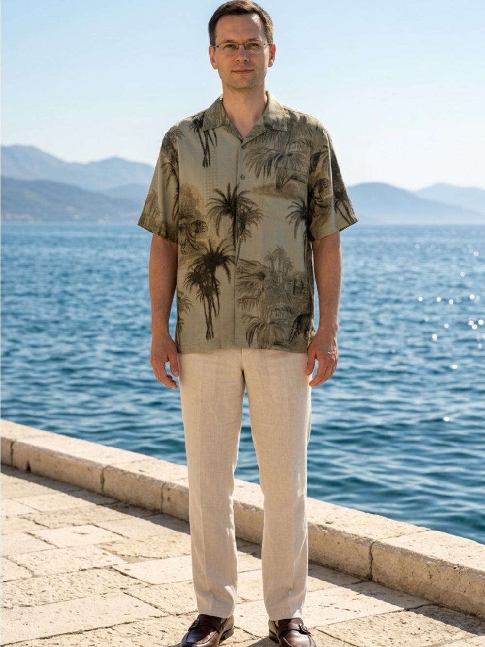Tommy Bahama 100% Silk Men's Olive Palm-Print Short-Sleeve Shirt